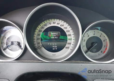 2014 Mercedes-Benz C 300 Luxury 4Matic/Sport 4Matic z USA, uszkodzony, nr VIN WDDGF8AB4EA947402